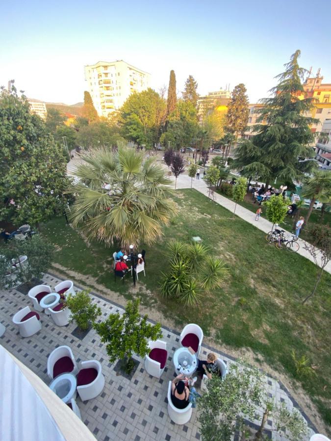 Garden Boutique Hotel Elbasani Exterior foto