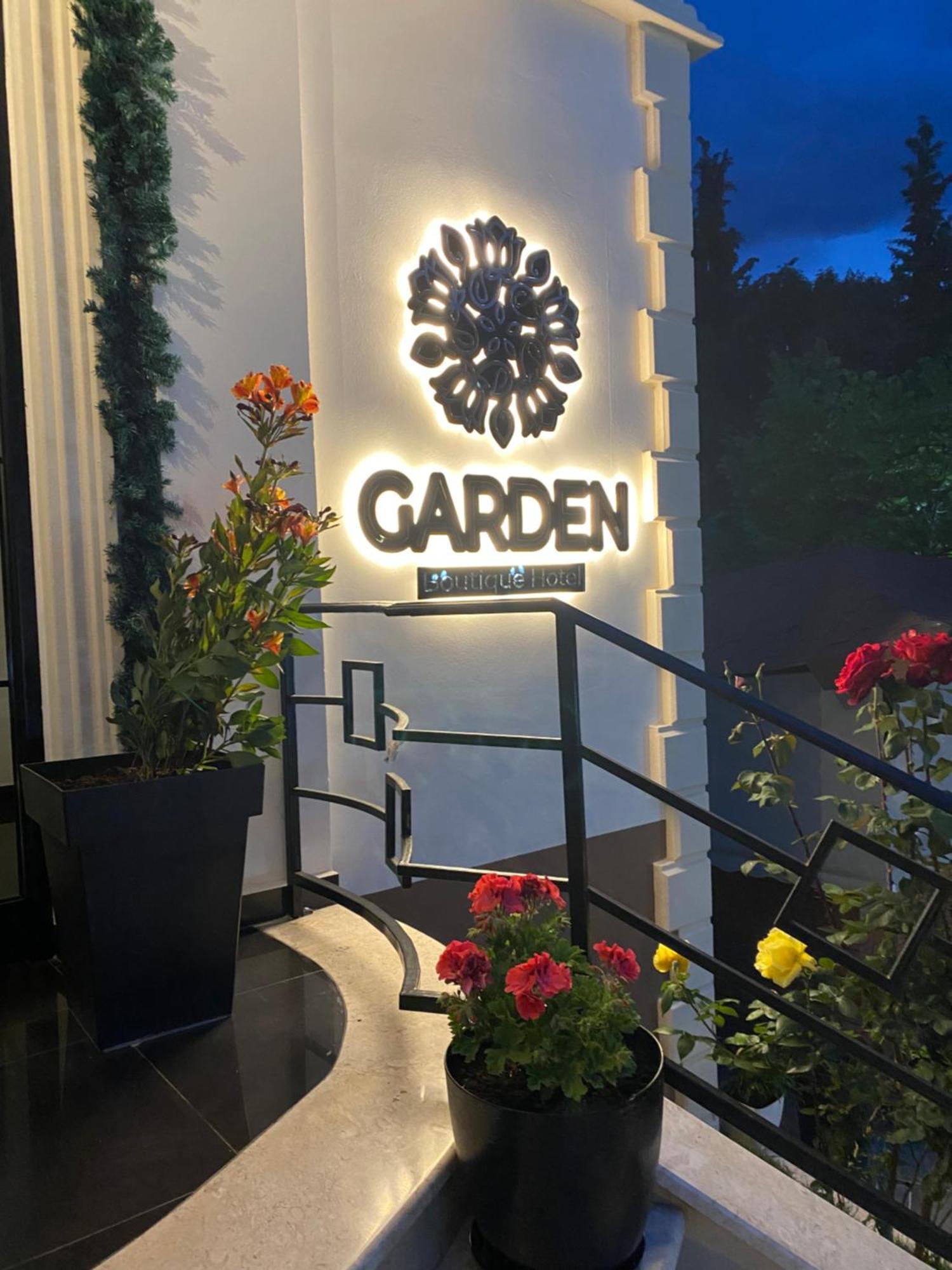 Garden Boutique Hotel Elbasani Exterior foto